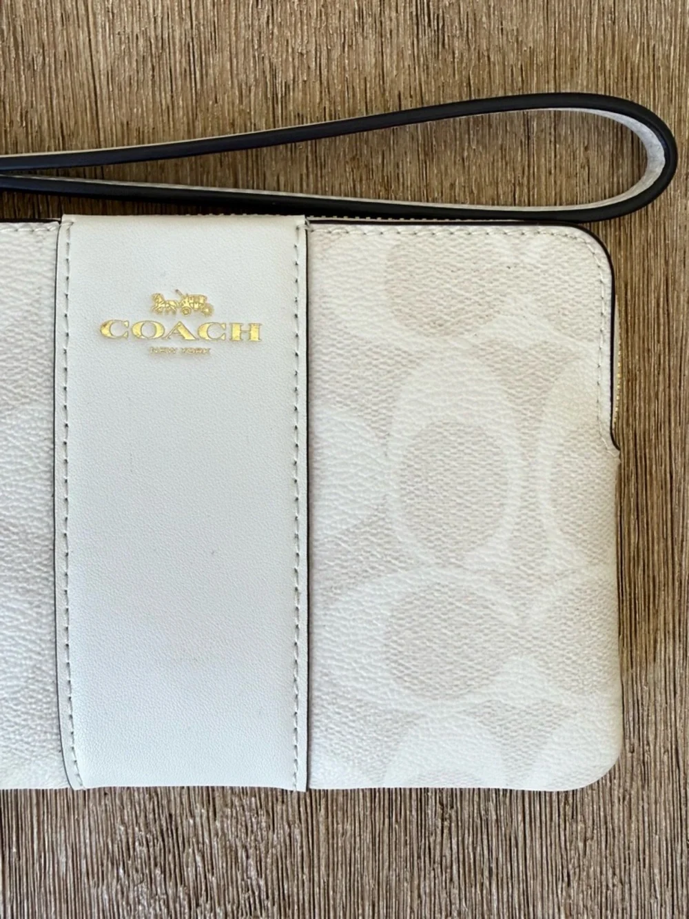 Coach Signature Canvas Wristlet NWT Chalk White Gold Zip Pouch - Picture 4 of 6